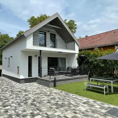 Napsugar Vendeghaz Tatil Evi